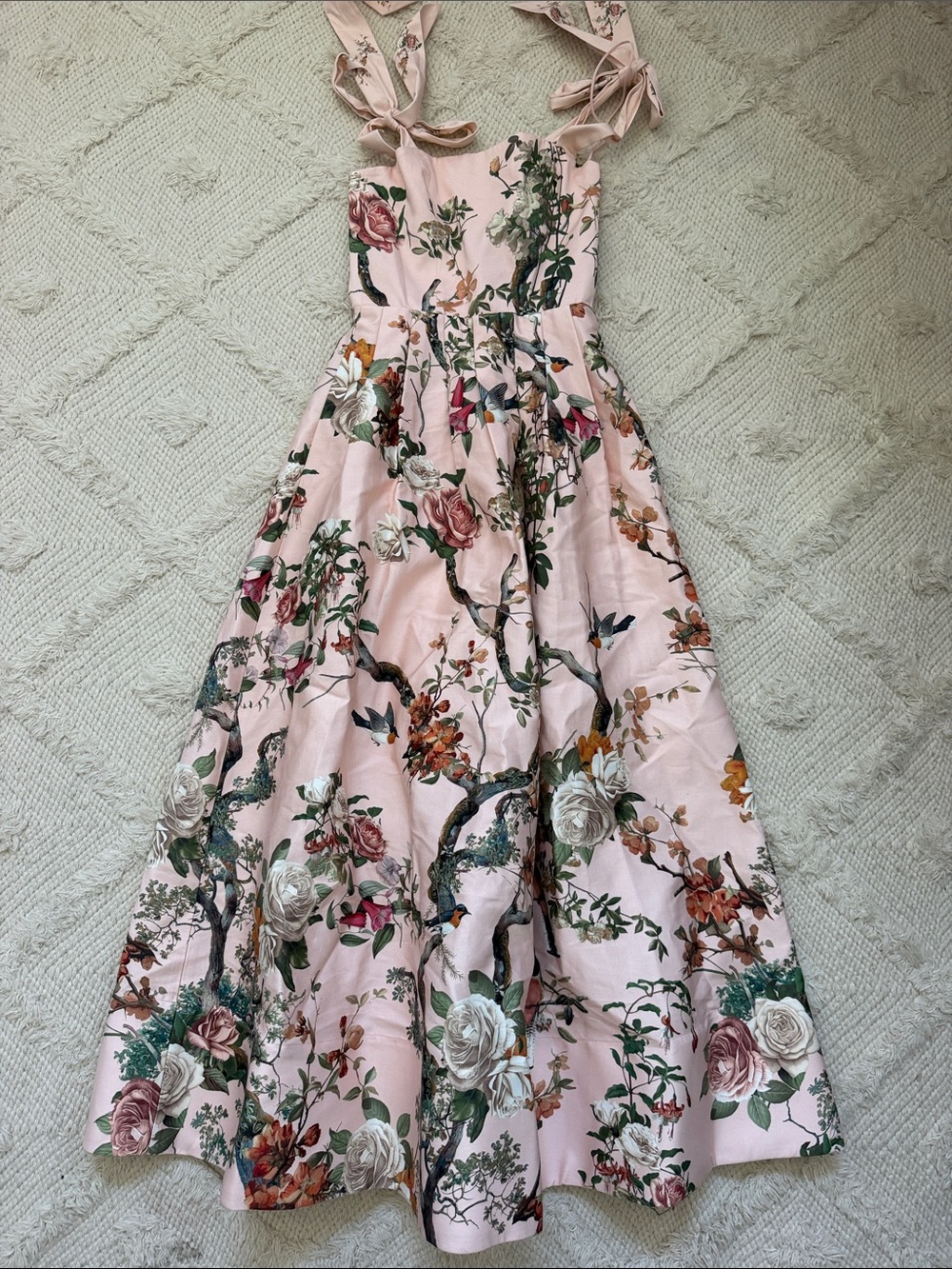 Alice + Olivia Hana Floral Tie Shoulder Maxi Dress - Picture 4 of 7